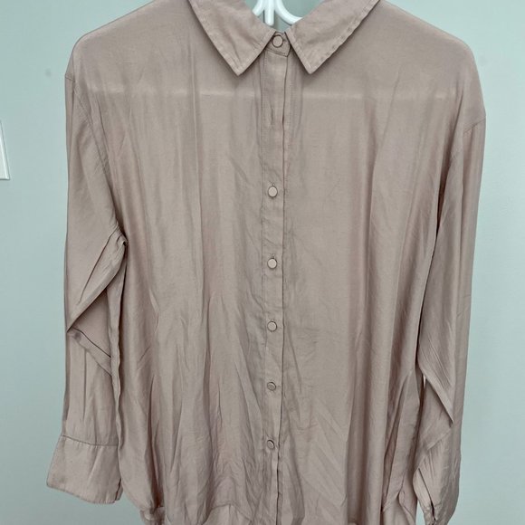 Shirt - General size - Pale pink   - EUC - Picture 2 of 2